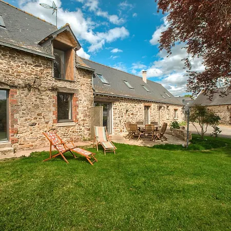 Hébergement de vacances Le Domaine De La Brécinière - Jolie Longère Pour 15 *